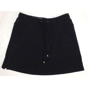 Ladies Medium Black Skort